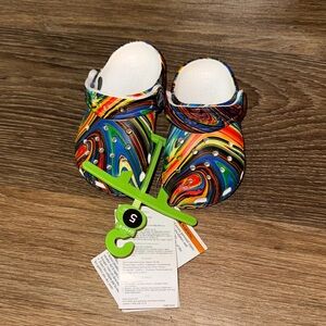 Crocs multi color toddler size 5 NWT